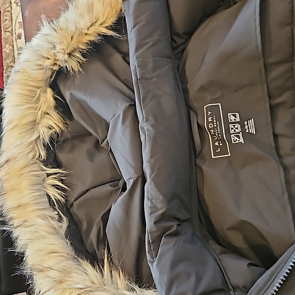 Women Jacket - Picture 7 of 9